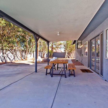 Вилла Bright, Modern 4Br With Beautiful Backyard & Pool! Лас-Вегас Экстерьер фото